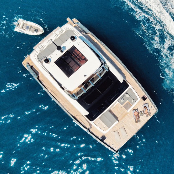 Catamaran Yacht Charters in Grenadines